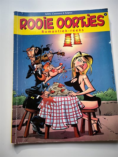 Rooie oortjes nr 1 - Romantiek reeks - 1ste druk 2008 - SC