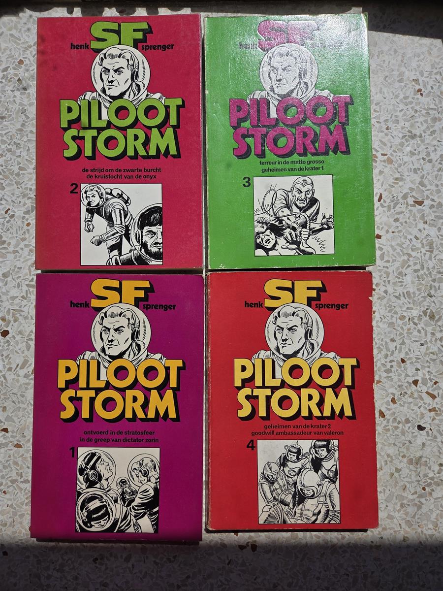 Sf piloot Storm-1 t/m 4-paperback-1edruk