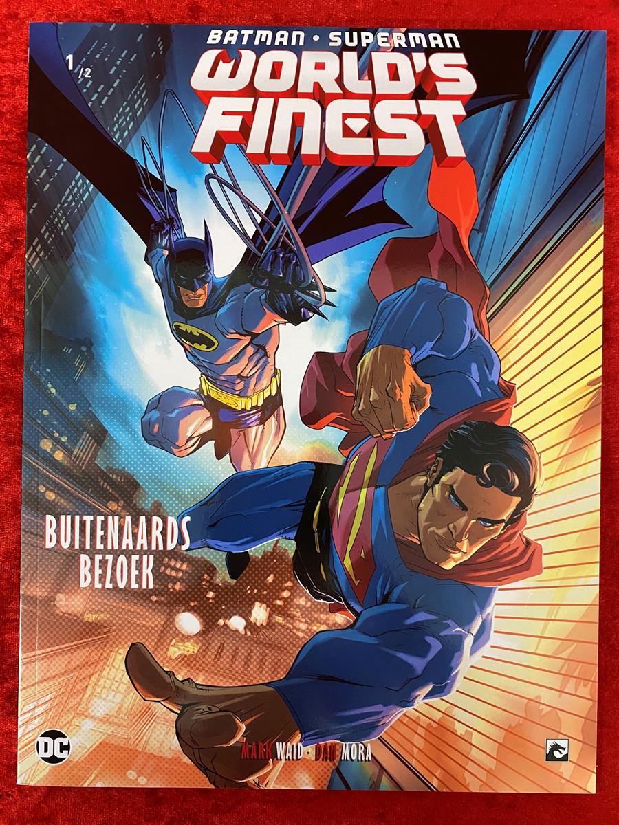 Superman/ Batman - Buitenaards bezoek - deel 1 - Dark Dragon uitgave - sc - 2024