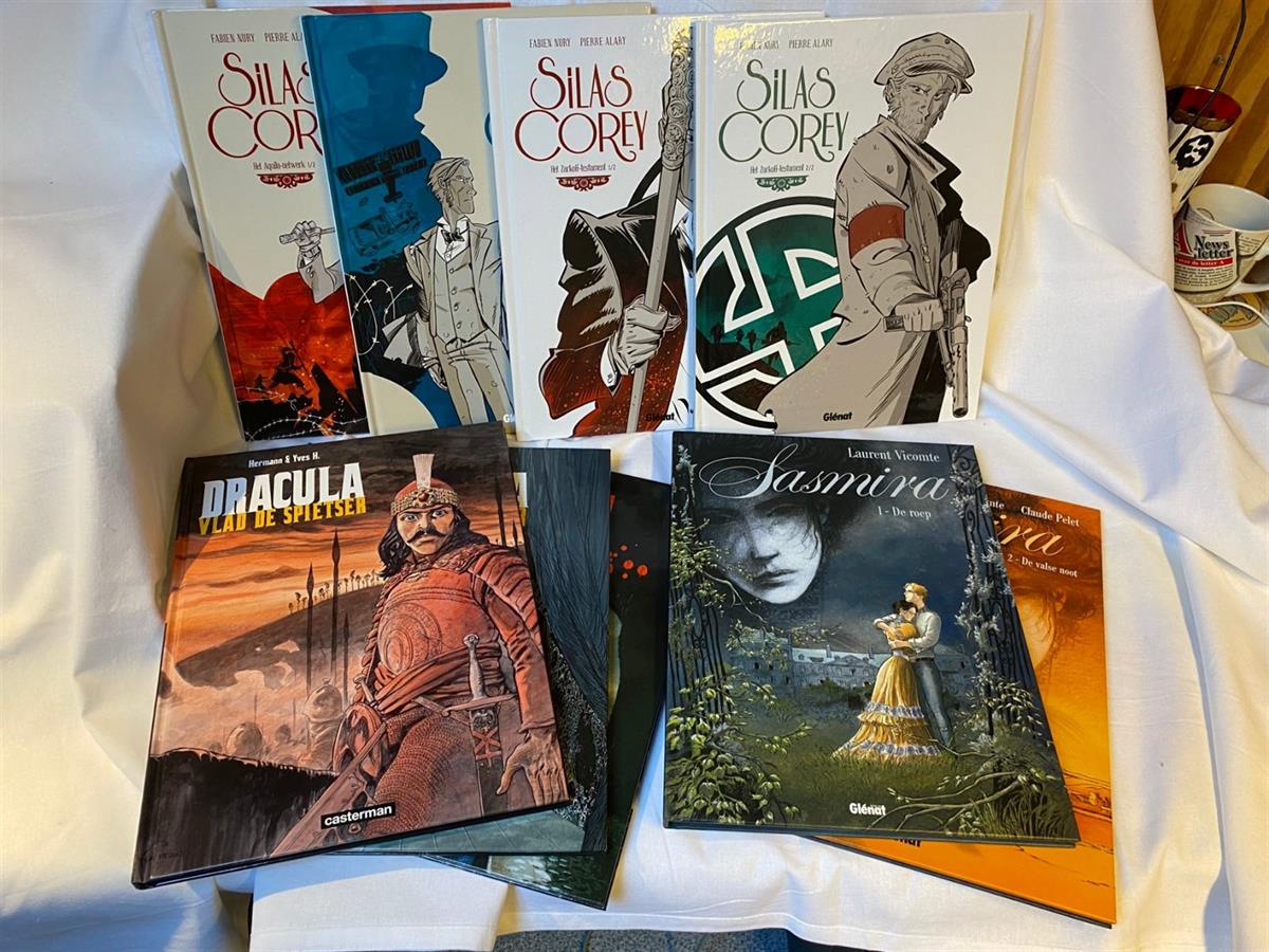 Dracula - Nrs. 1 t/m 3 - Sasmira - Nrs. 1 en 2 en Silas Corey - Nrs. 1 t/m 4 - 9 x HC - Eerste druk