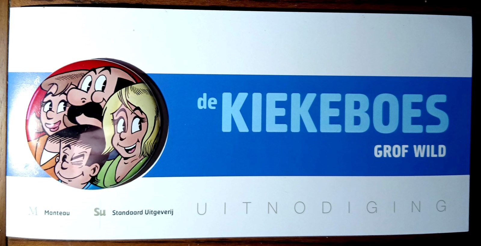 Kiekeboes - Grof Wild - Uitnodigingskaart met button - 2011