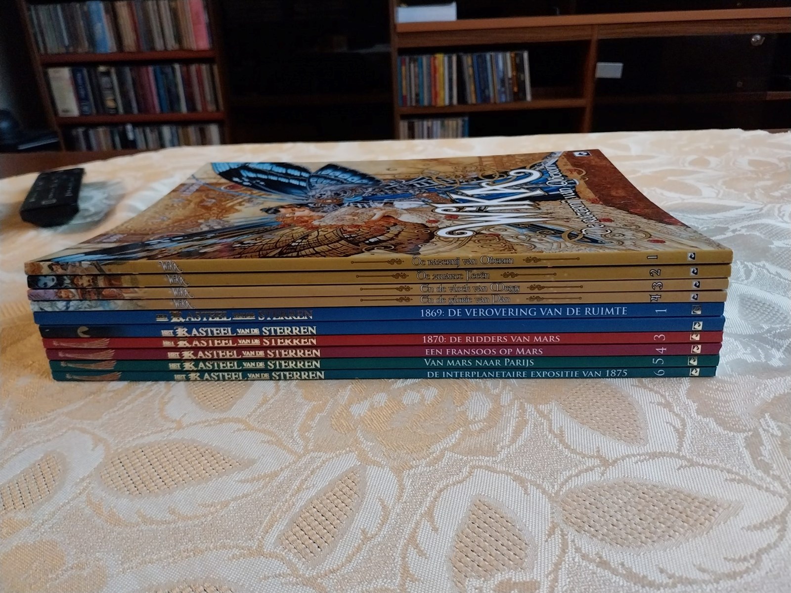 Het kasteel van de sterren - 6 x sc + Wika - 4 x sc - Totaal 10 x sc - Uitgeverij Dark Dragon Books - 2017 - 2022